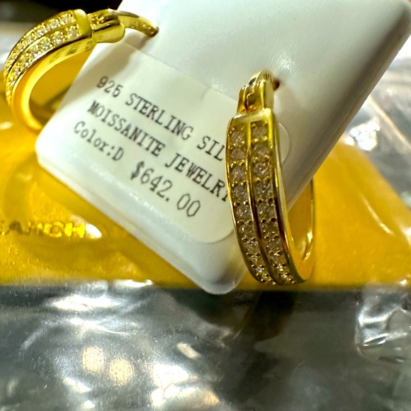 Moissanite 14k Gold over 925 sterling hoop Earrings .4ct - Picture 4 of 5